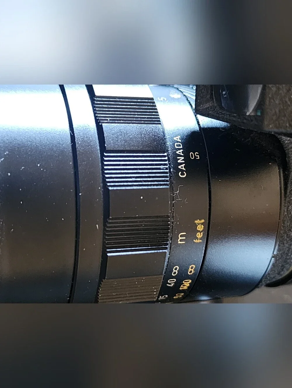 Leitz Elmarit M-mount 135mm f/2.8 Canada Lens with Goggles And Caps